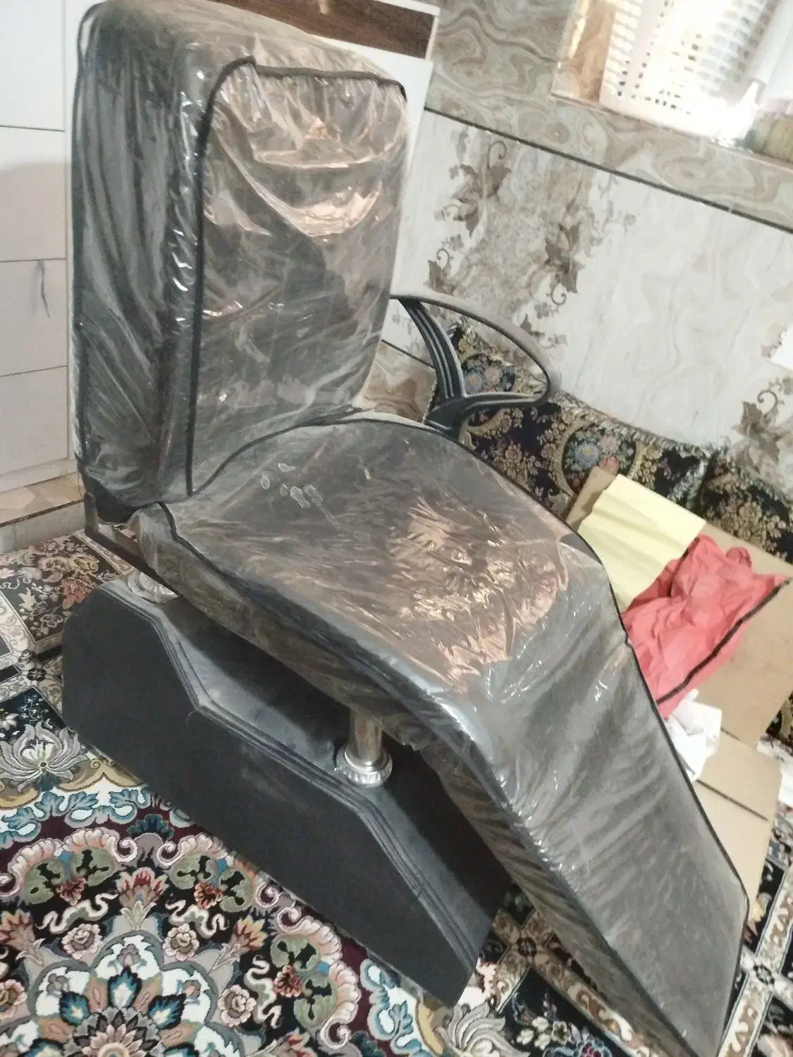 صندلی اصلاح|آرایشگاه و سالنهای زیبایی|میناب, |دیوار