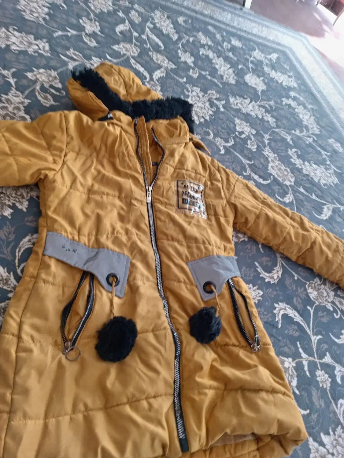 کاپشن|کفش و لباس بچه|اصفهان, ملک|دیوار