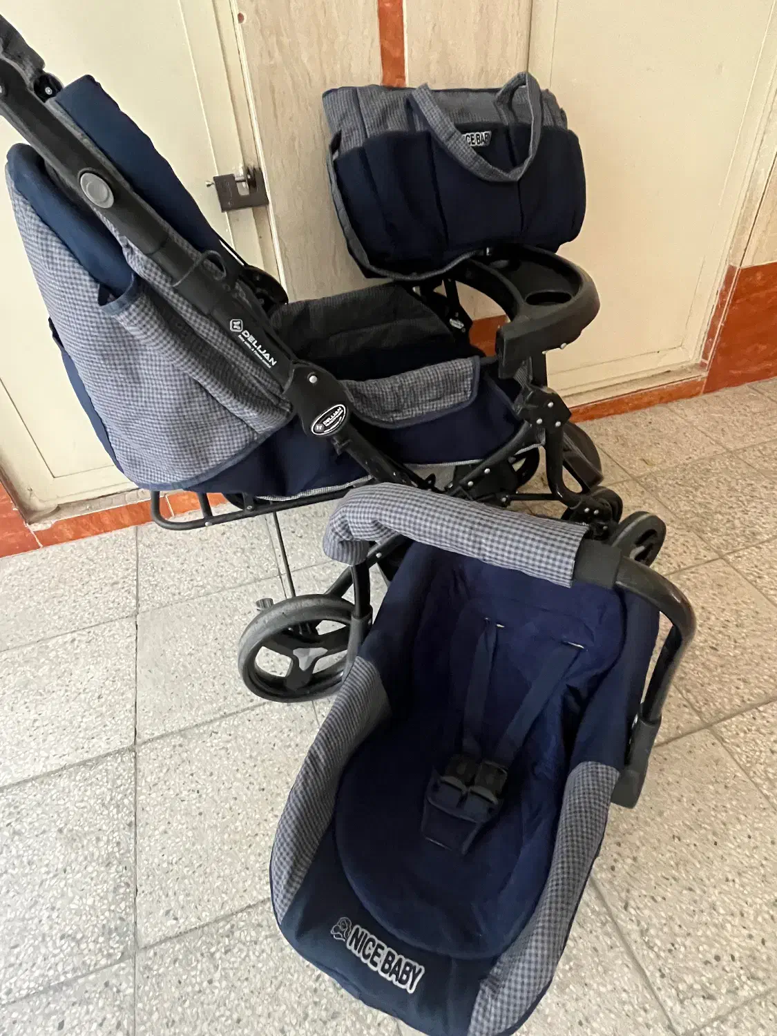 کالسکه و کریر دلیجان|اسباب و اثاث بچه|شهریار, شهرک وائین|دیوار