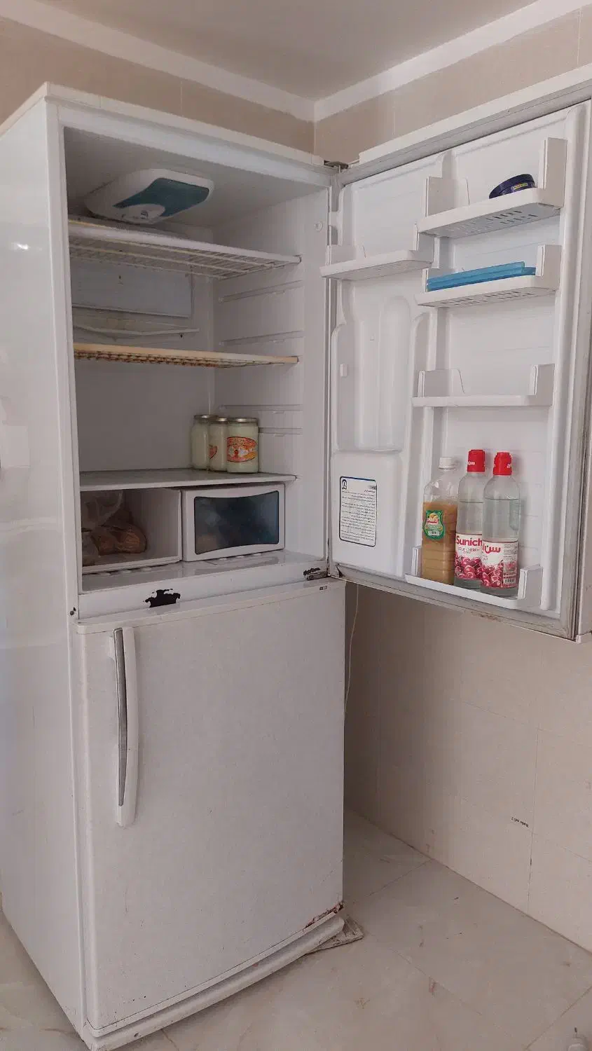 یخچال|یخچال و فریزر|آران و بیدگل, |دیوار