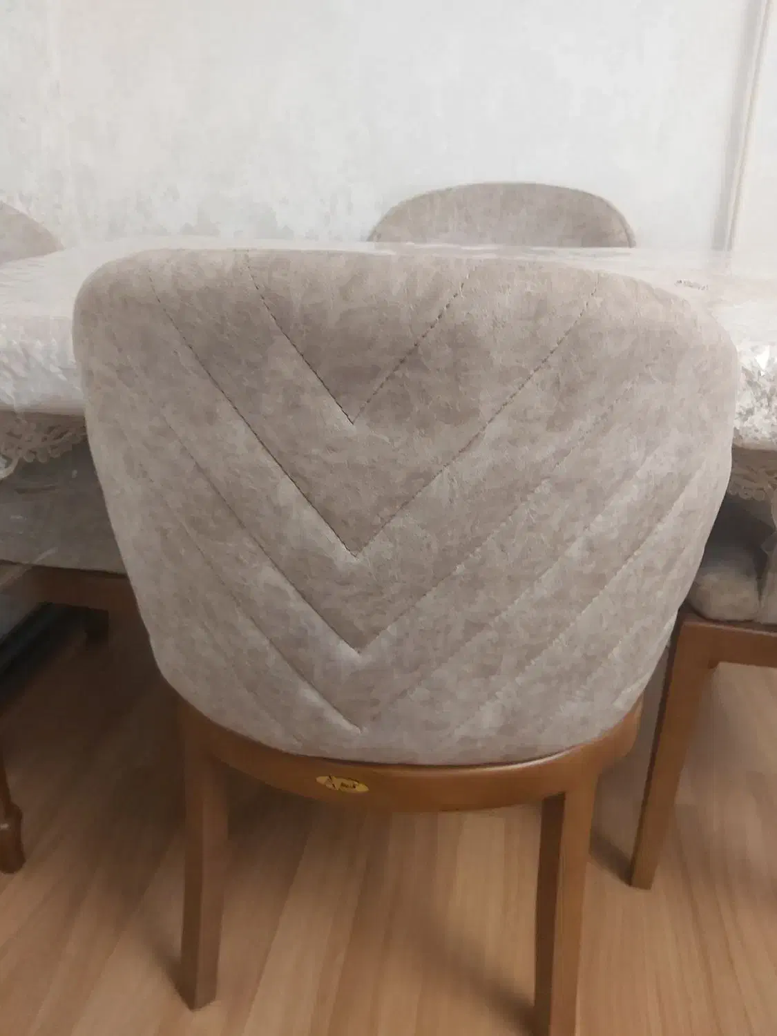 میز صبحانه خوری ۴ نفره|میز و صندلی غذاخوری|تبریز, |دیوار