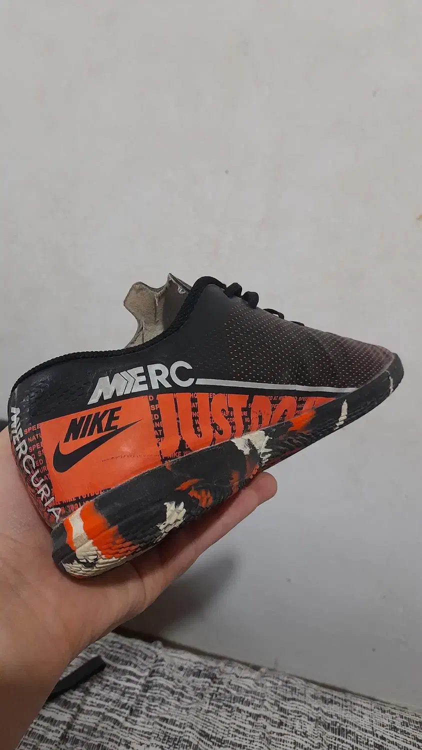 کتونی فوتبال نایکی|کیف، کفش، کمربند|نوشهر, |دیوار