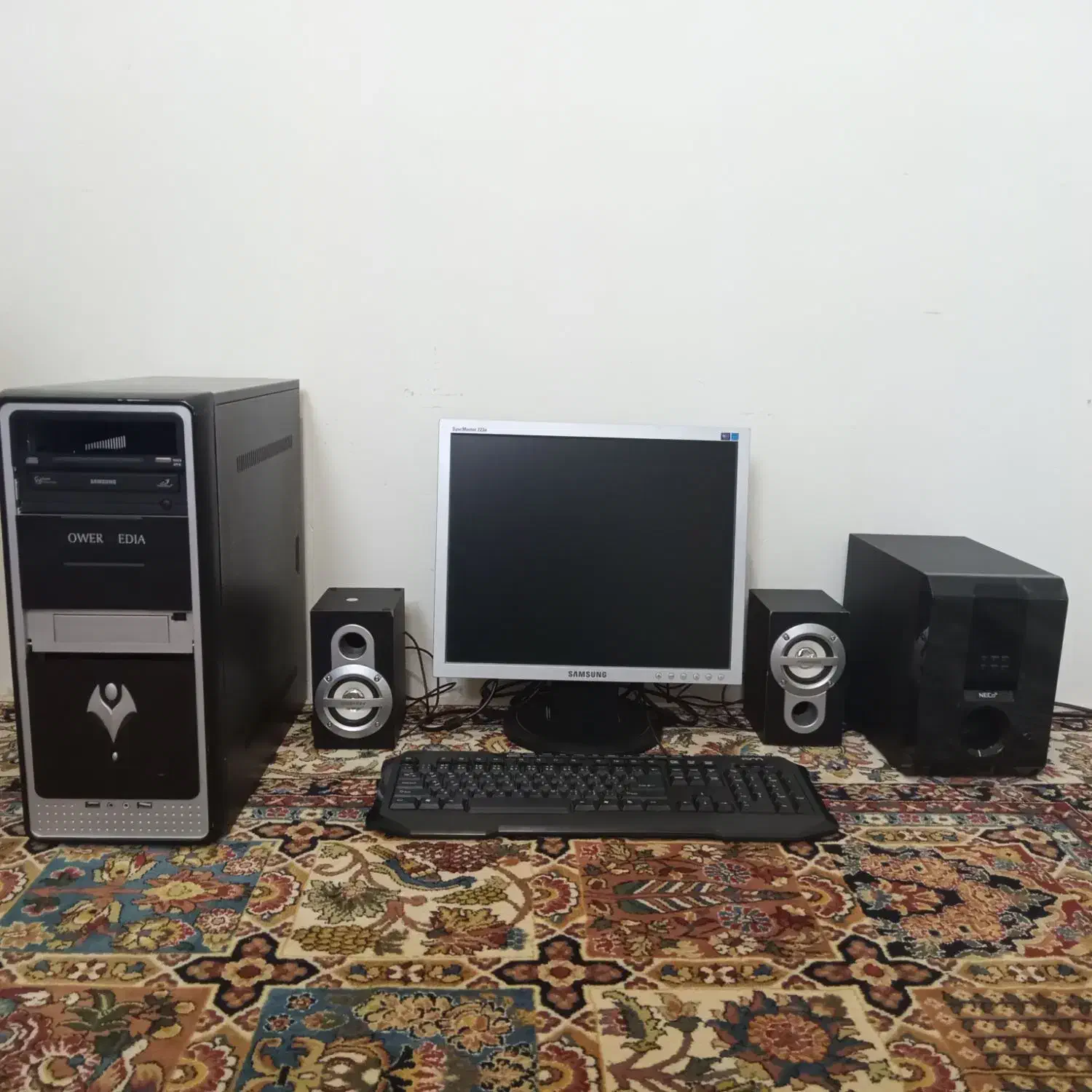 کامپیوتر مارک سامسونگ|رایانه رومیزی|سنندج, |دیوار