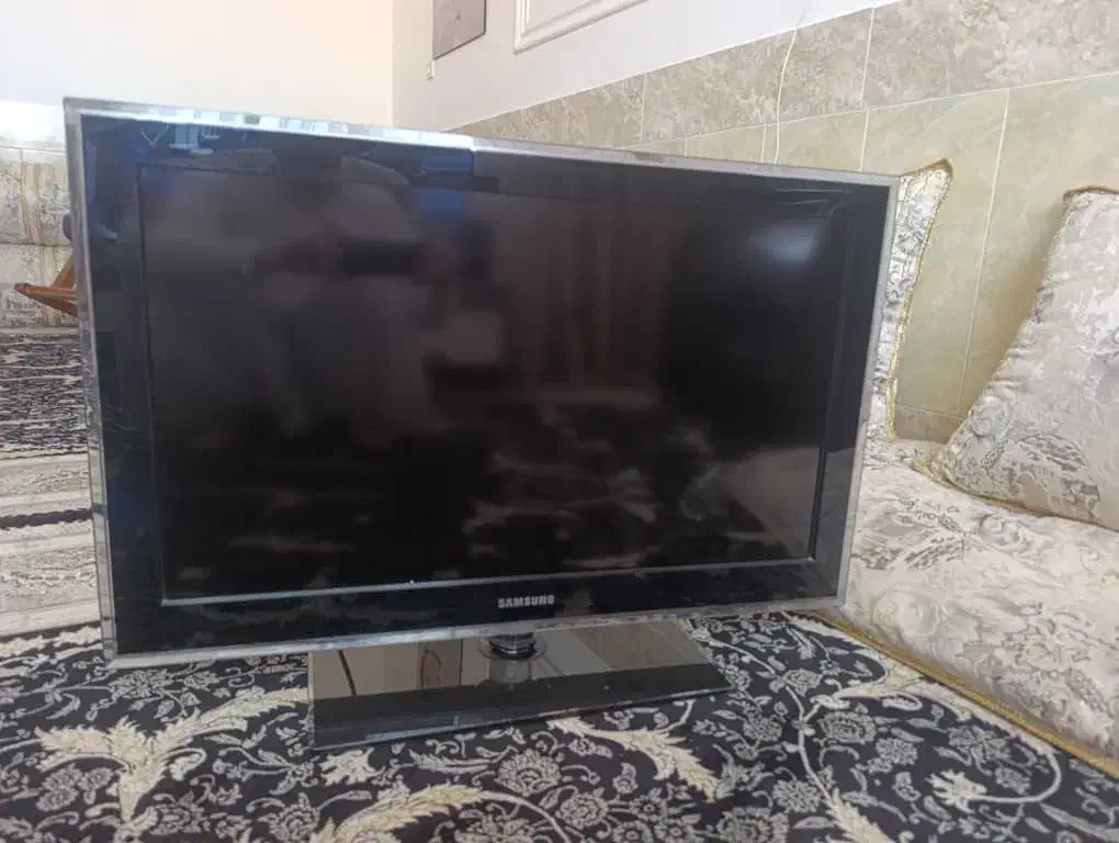 تلویزیون 32ایج|تلویزیون و پروژکتور|زاهدان, |دیوار