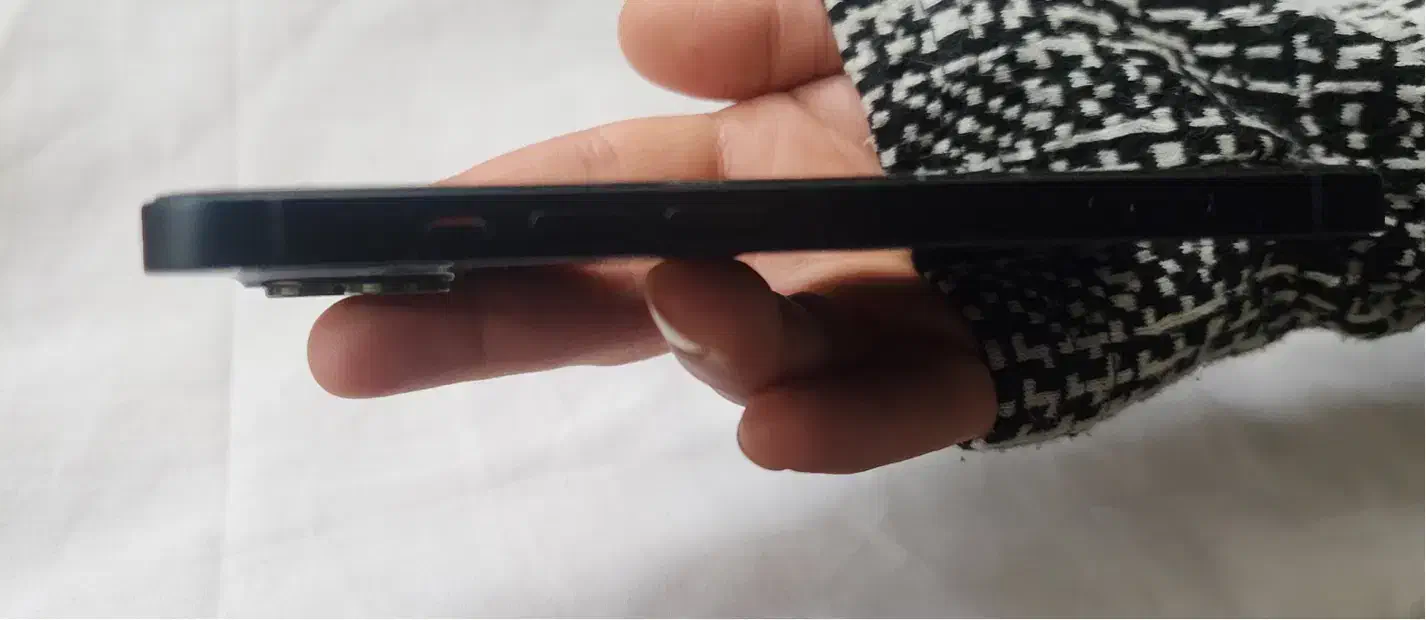 ایفون13 نرمال۲۵۶ بدون نقطه|موبایل|مشهد, الهیه|دیوار