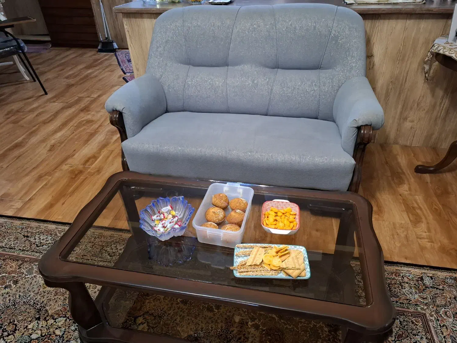 مبل راحتی ۷ نفره آمریکایی|مبلمان خانگی و میز عسلی|مشکیندشت, |دیوار