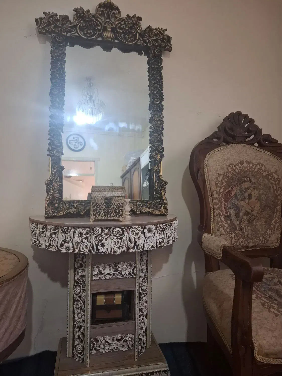 آینه کنسول|بوفه، ویترین، کنسول|تبریز, |دیوار