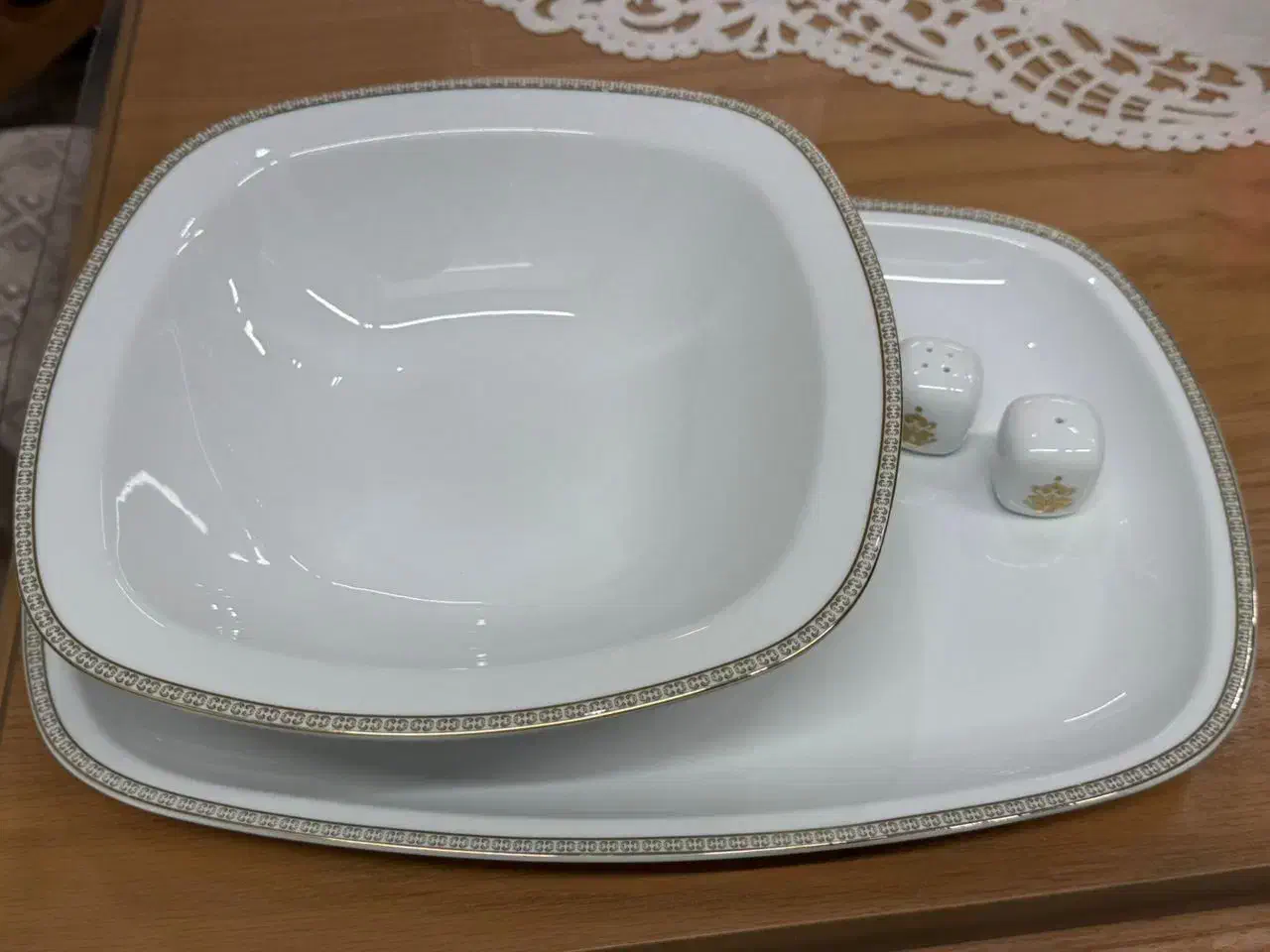 چینی زرین|ظروف سرو و پذیرایی|همدان, |دیوار