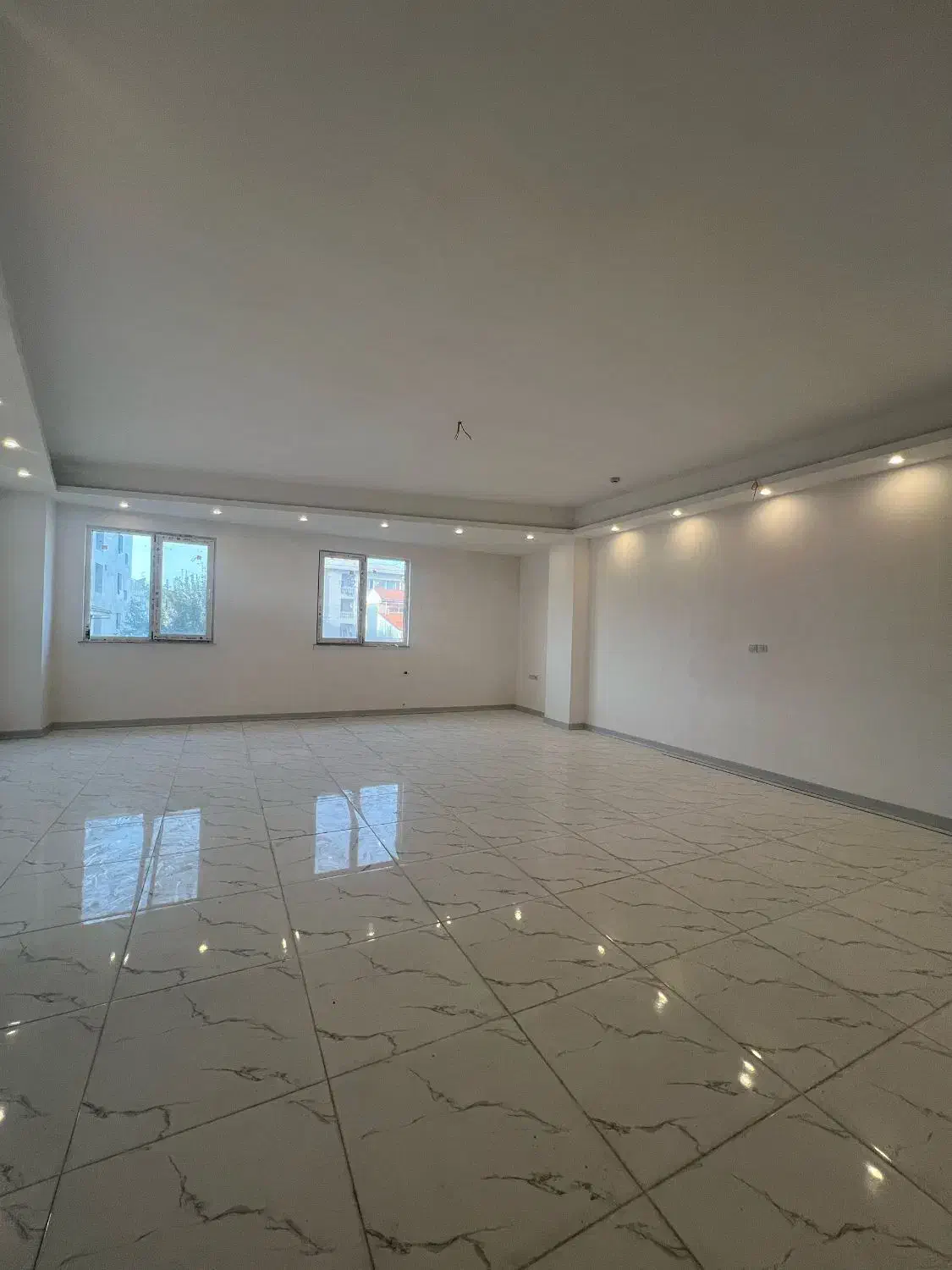 ۱۰۰متری نوساز با مشاعات درخشان و لوکیشن طلایی قیام|فروش آپارتمان|لاهیجان, قیام|دیوار