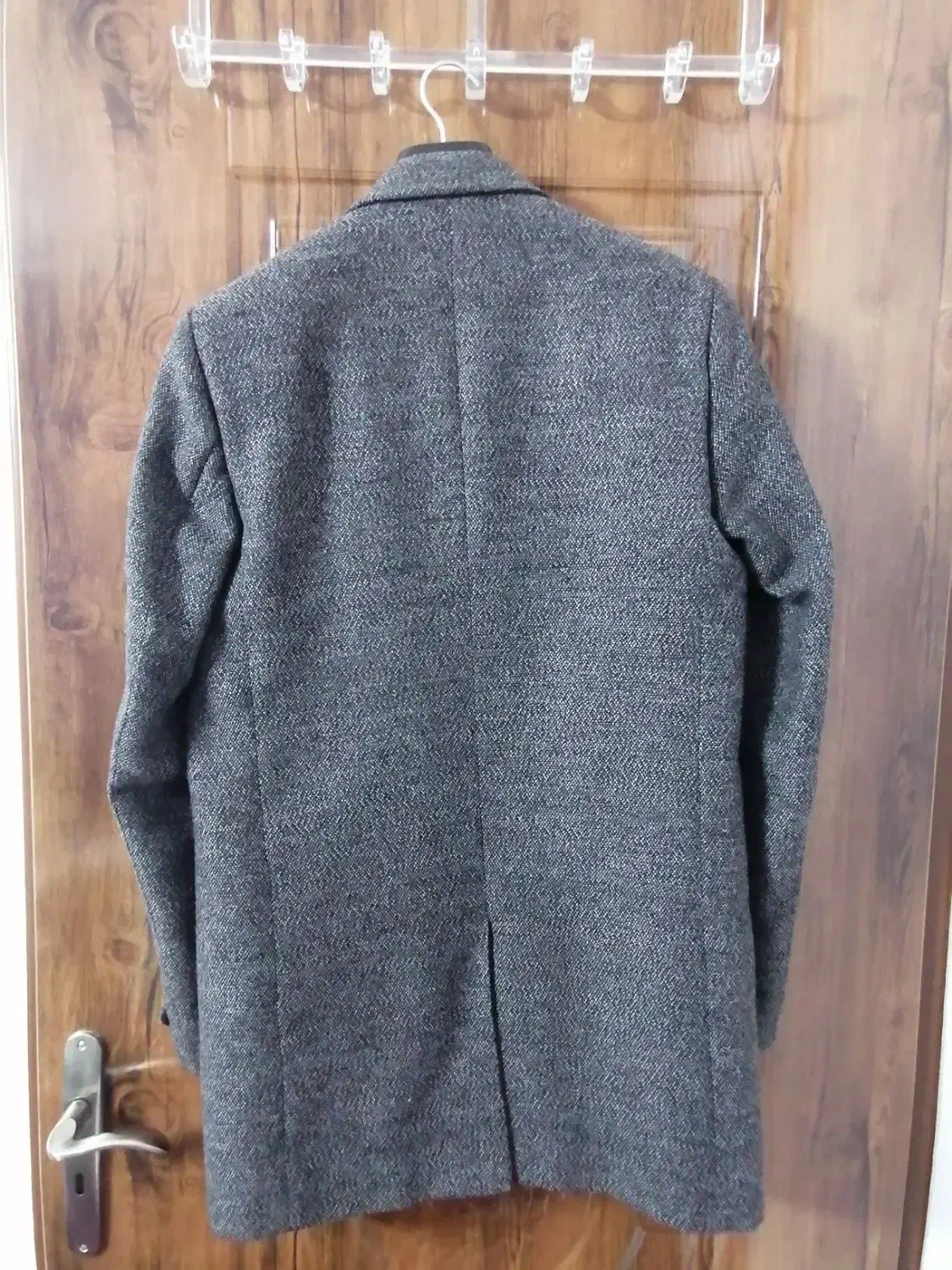 پالتو|لباس|بیرجند, |دیوار