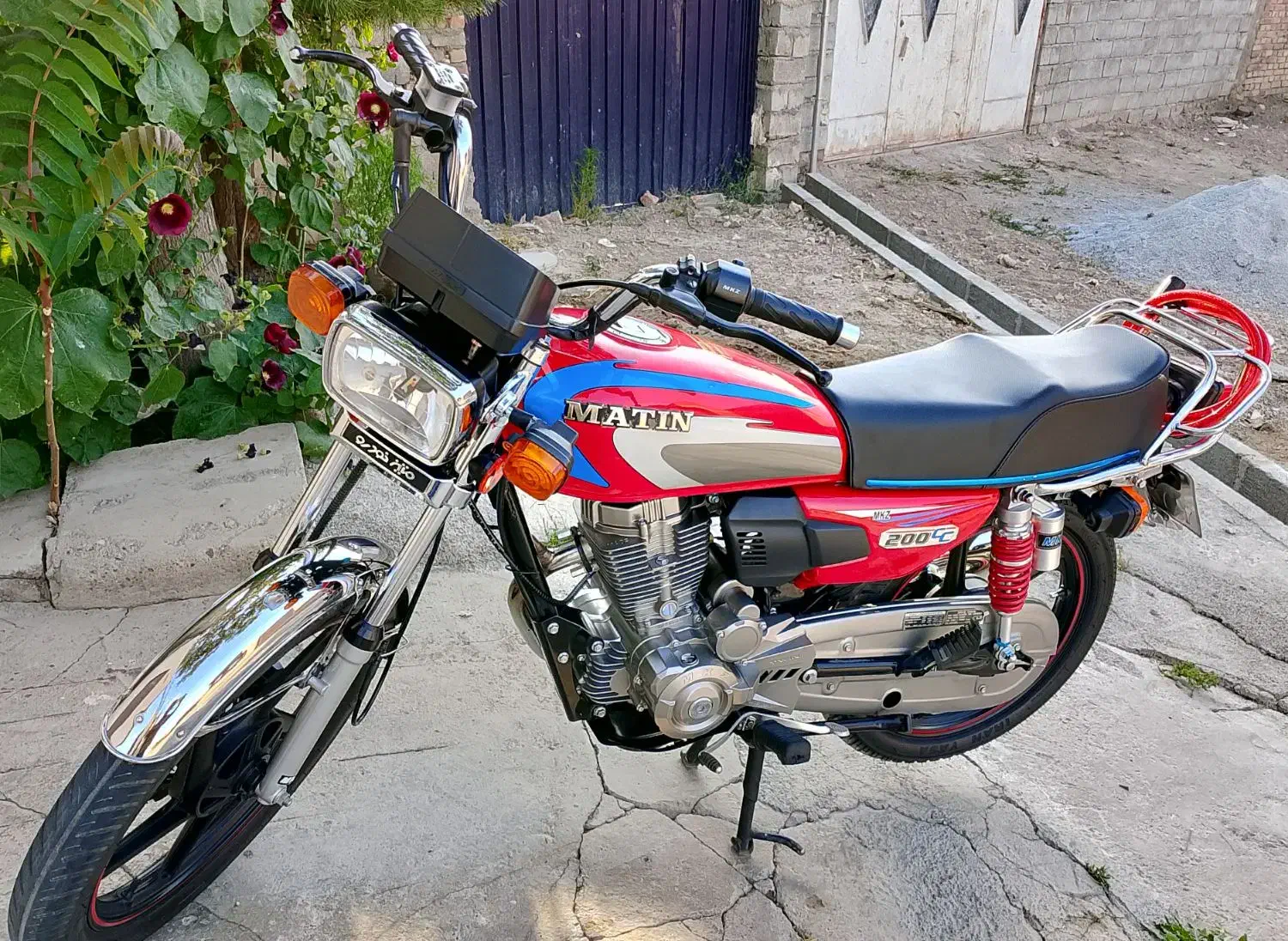 موتور تمیز وعالی بدونه عیب متین لنگردار ۲۰۰|موتورسیکلت|مهاباد (آذربایجان غربی), |دیوار