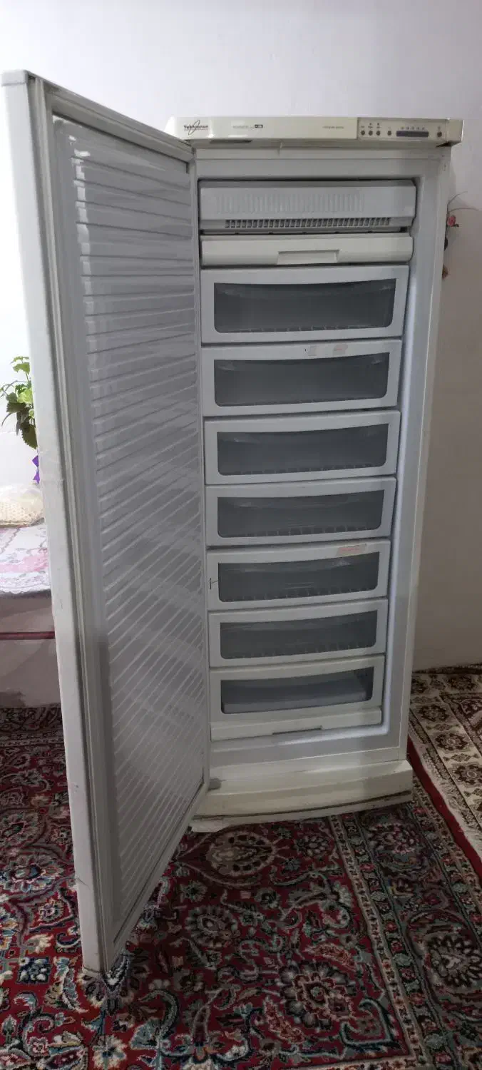 فریزر ۷کشو یخساران .کاملا سالم و بی نقص|یخچال و فریزر|خمین, |دیوار