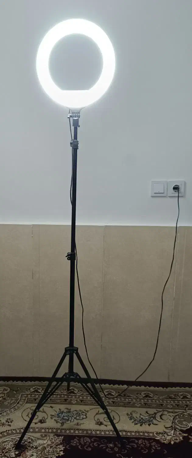 رینگ لایت|دوربین عکاسی و فیلم‌برداری|شیراز, شهدای شهرک سعدی|دیوار