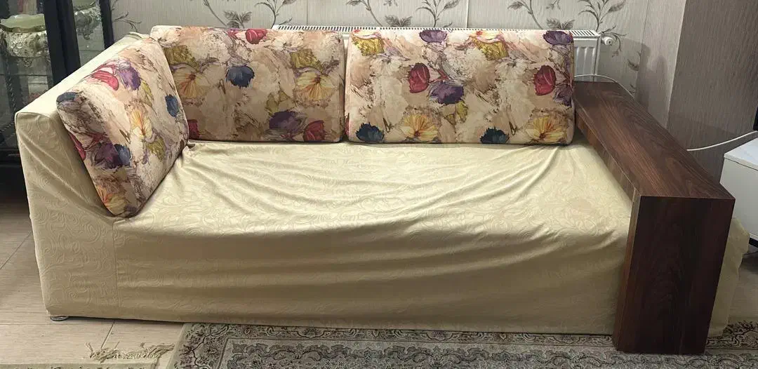 سرویس مبلمان میز نهار خوری تخت خواب|مبلمان خانگی و میز عسلی|اصفهان, رکن الدوله شرقی|دیوار