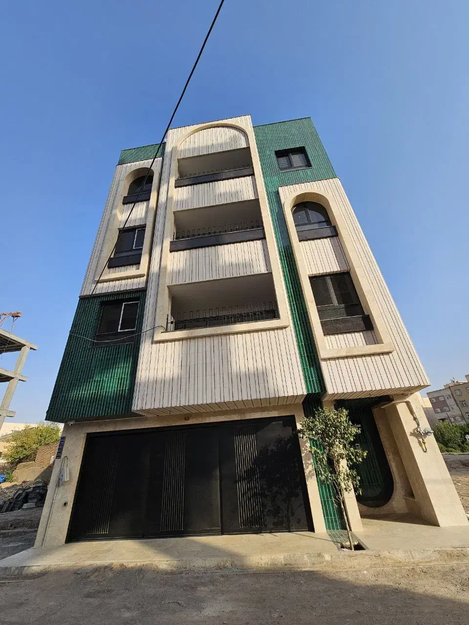 متـ131ـر «Top location» دیـزایـن بـه سلیقـه شمـا|فروش آپارتمان|قم, قلعه یزدیها|دیوار