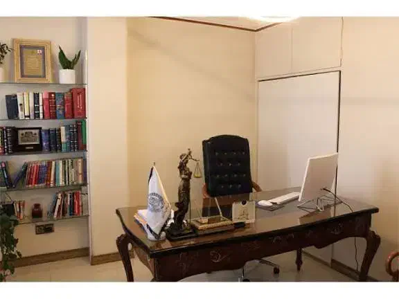 وکیل دادگستری و مشاور حقوقی|خدمات مالی، حسابداری، بیمه|یزد, |دیوار