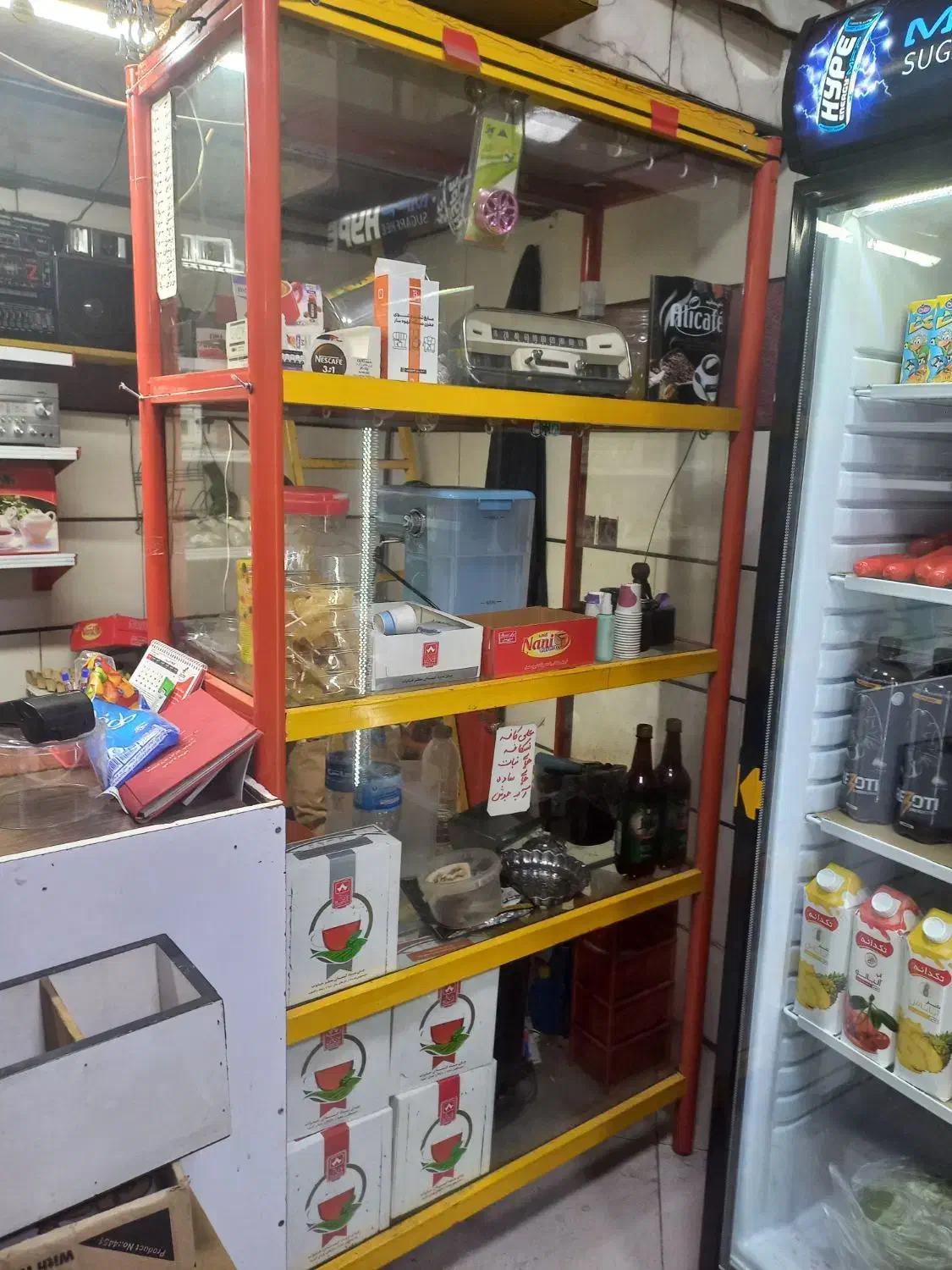 ویترین قفسه آهنی|فروشگاه و مغازه|قزوین, |دیوار