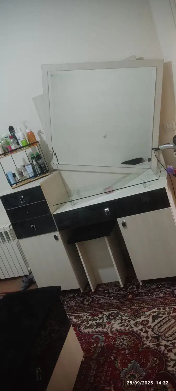 تخت خواب دونفره|تخت و سرویس خواب|تبریز, |دیوار