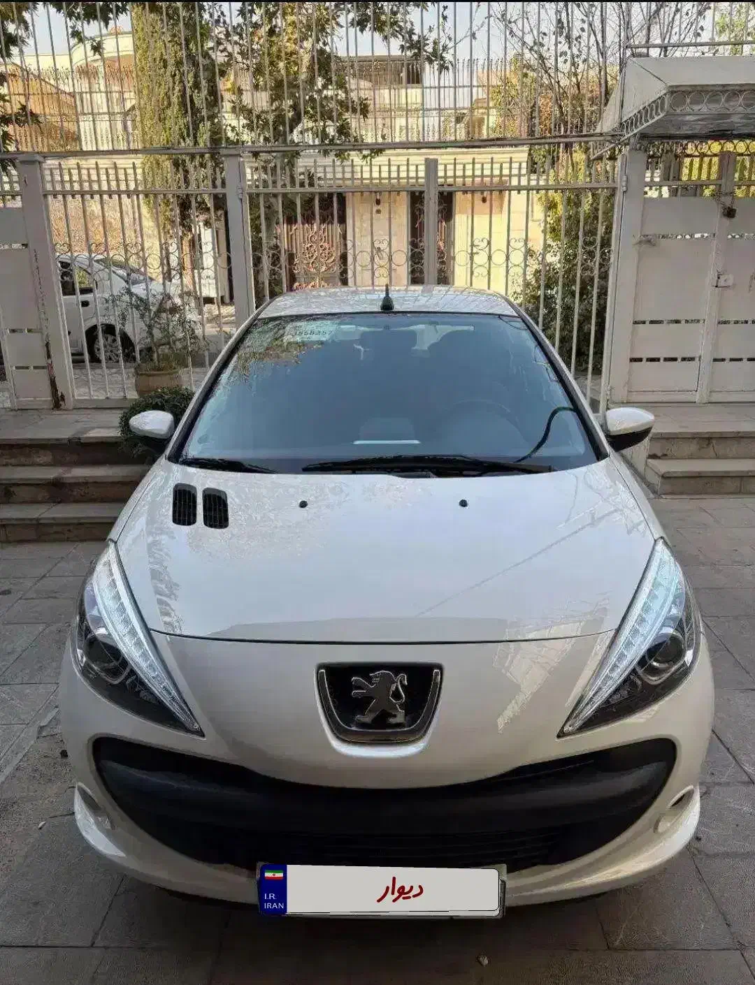 207 عتیقه چهار دیسک کروزدار در حد خشک|خودرو سواری و وانت|ارومیه, |دیوار