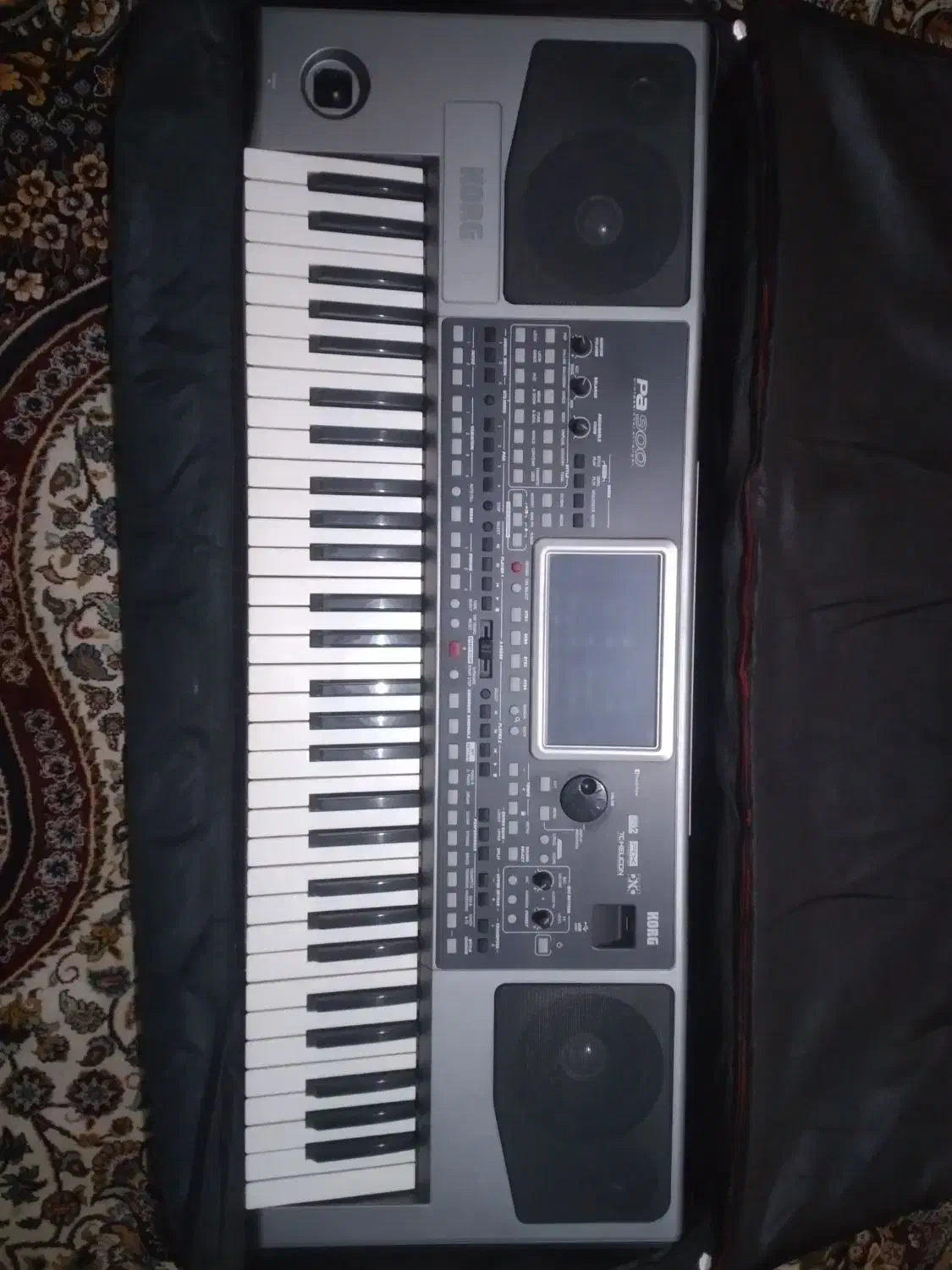 کورگpa900 درحد آک|پیانو، کیبورد، آکاردئون|پیر بکران, |دیوار