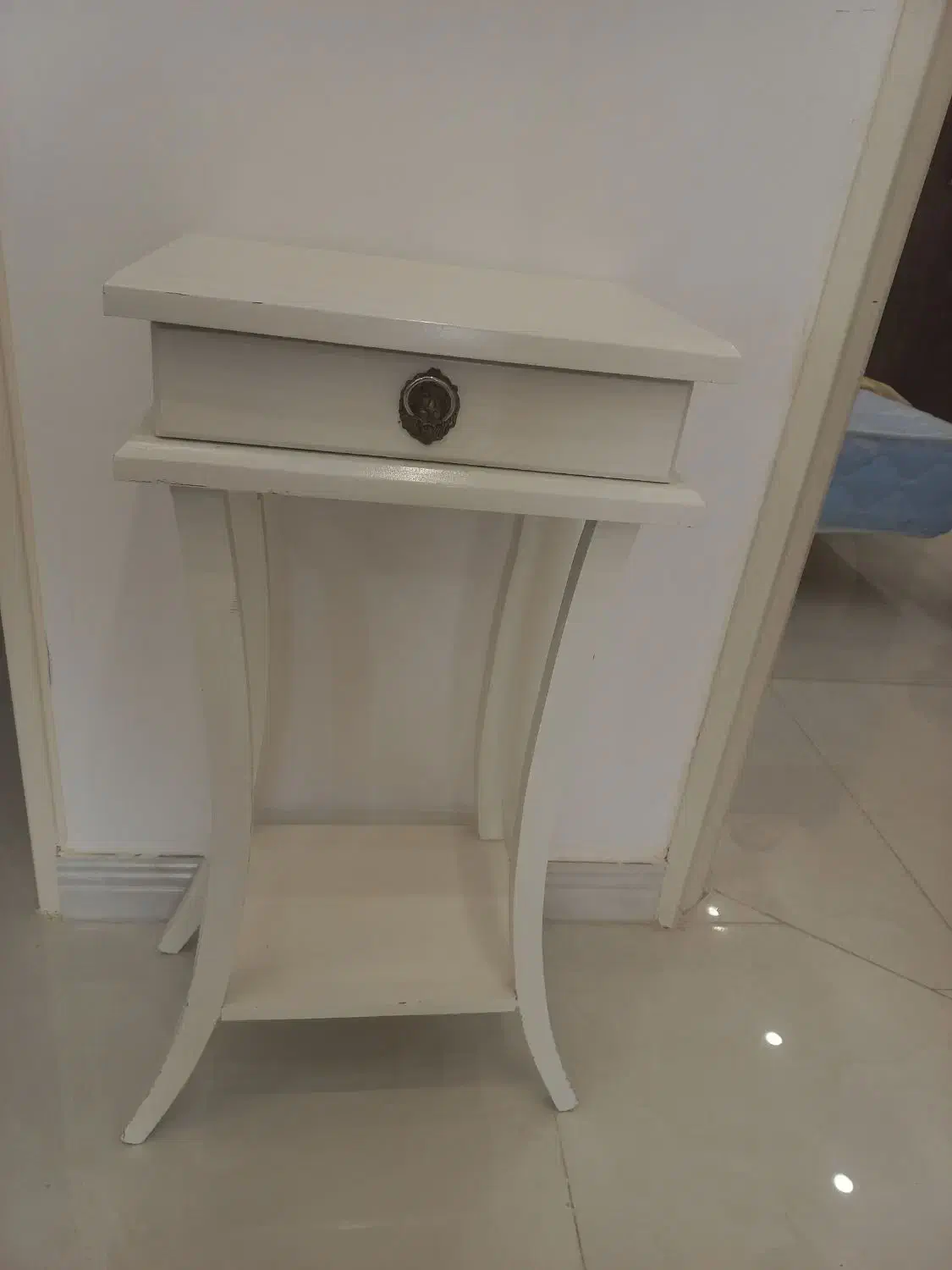 میزتلفن سالم وتمیز|میز تلفن|اراک, |دیوار