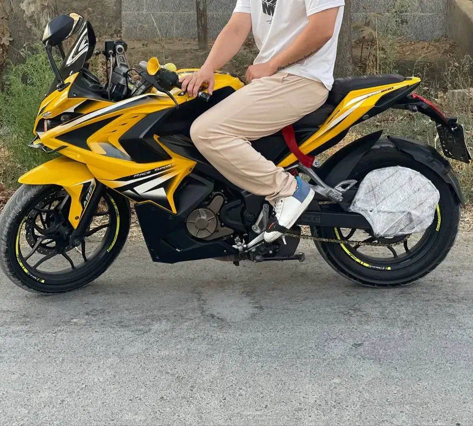 rs200|موتورسیکلت|ماهدشت, |دیوار