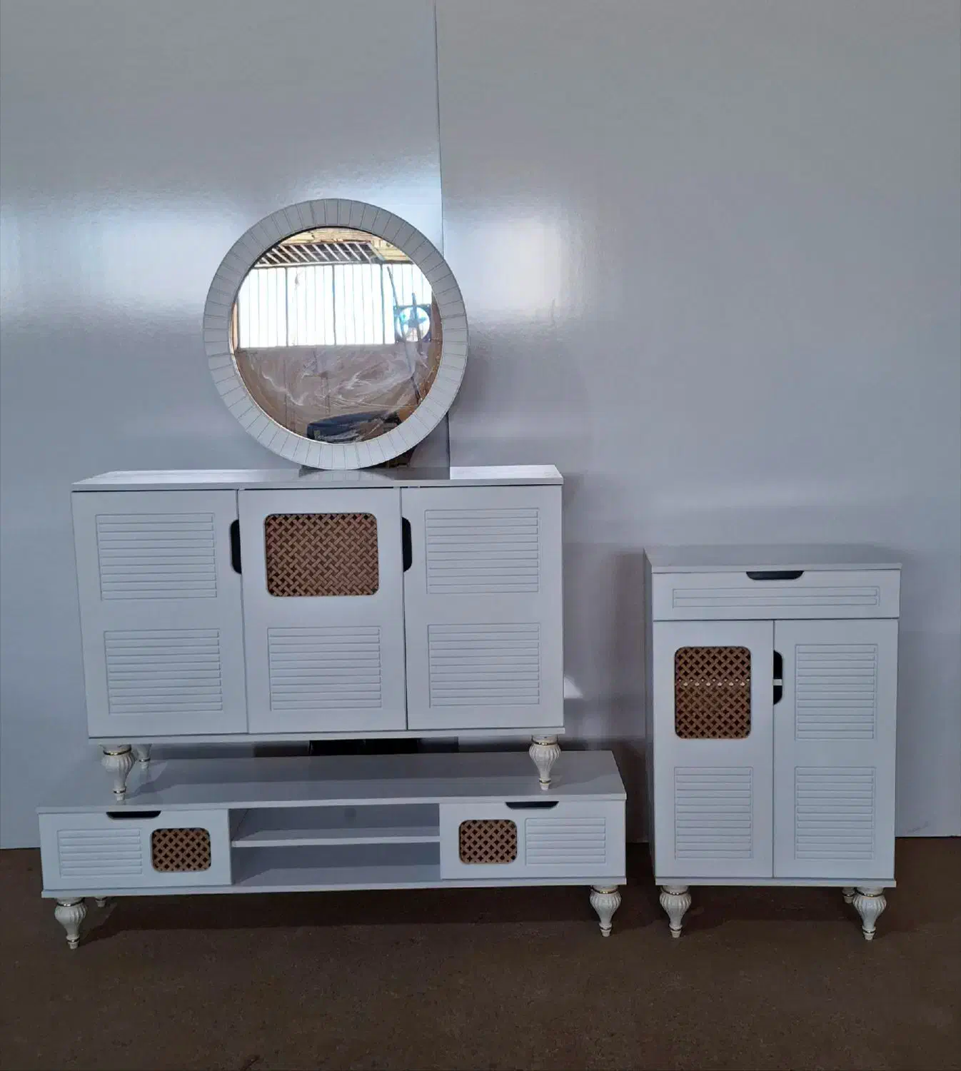 ست میز TV و آینه کنسول مدل (رادیویی)|بوفه، ویترین، کنسول|مشهد, گرجی علیا|دیوار