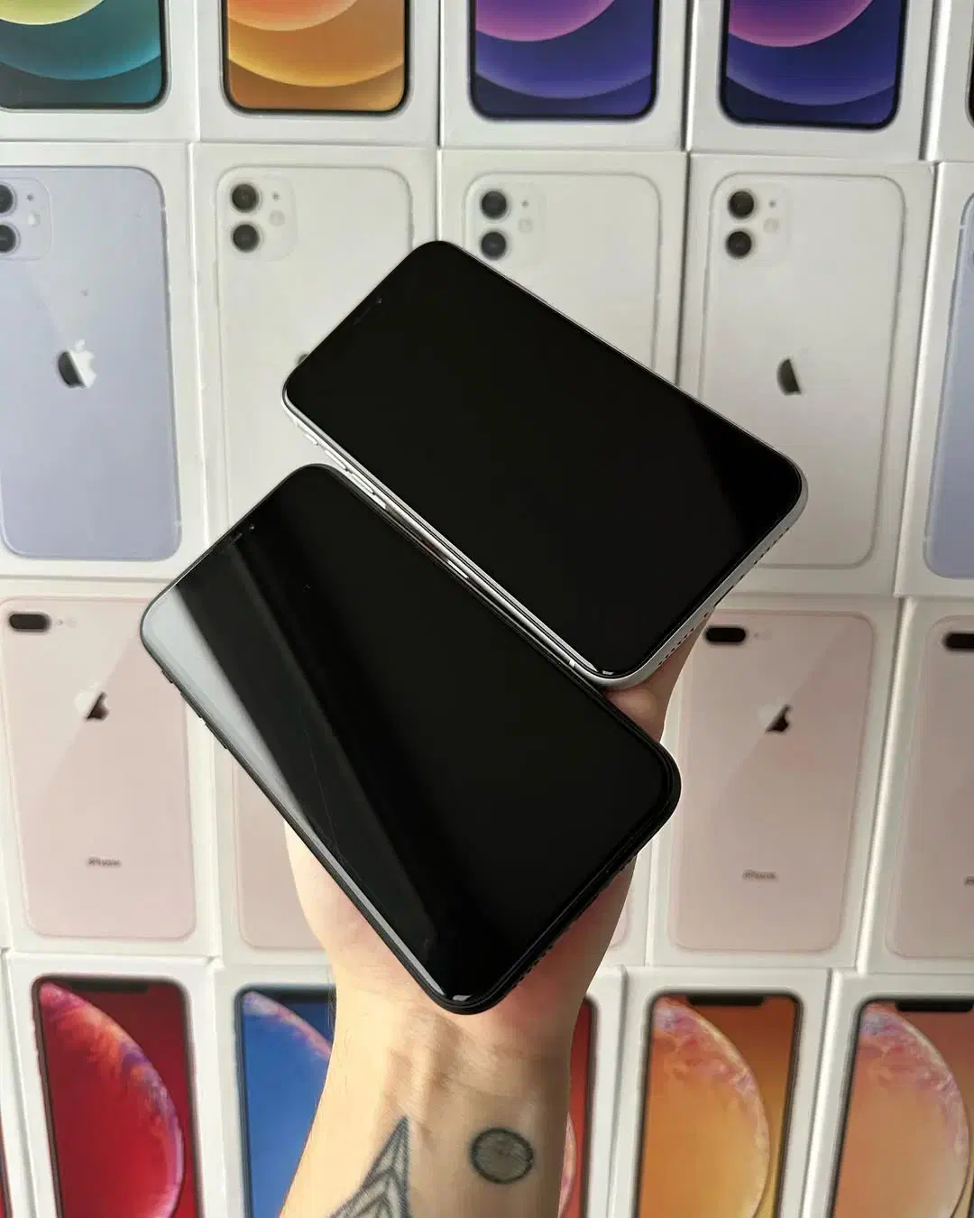 iPhone XR|موبایل|فردوسیه, |دیوار