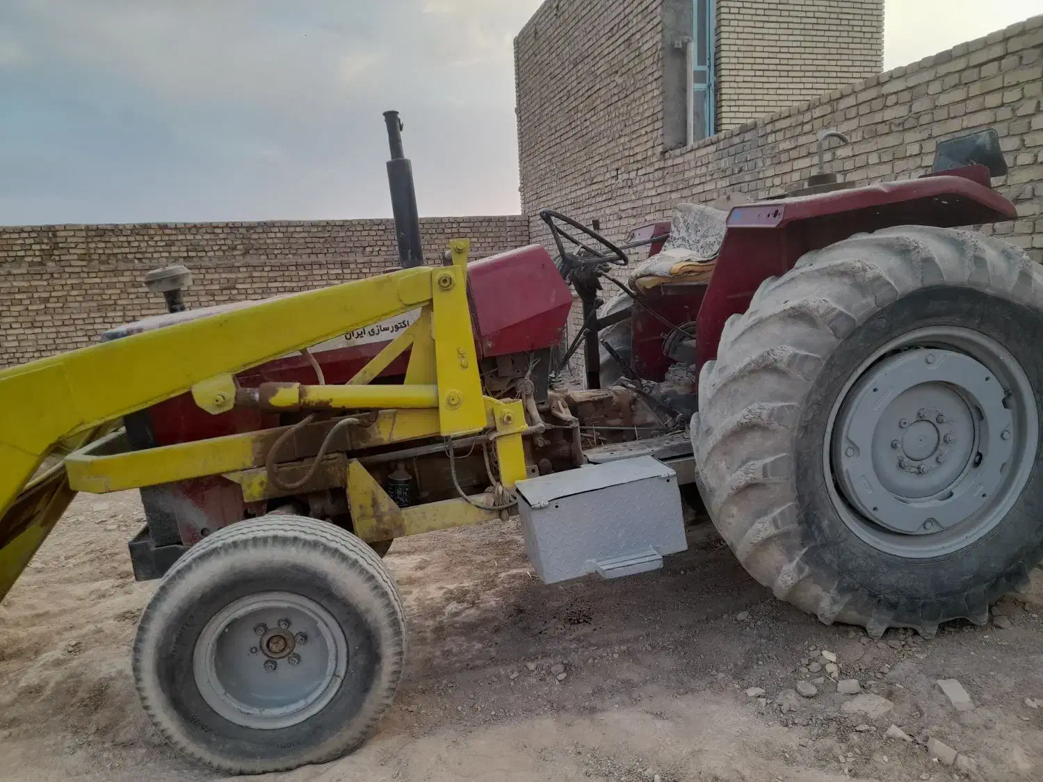 تراکتور|خودرو سنگین|میبد, |دیوار