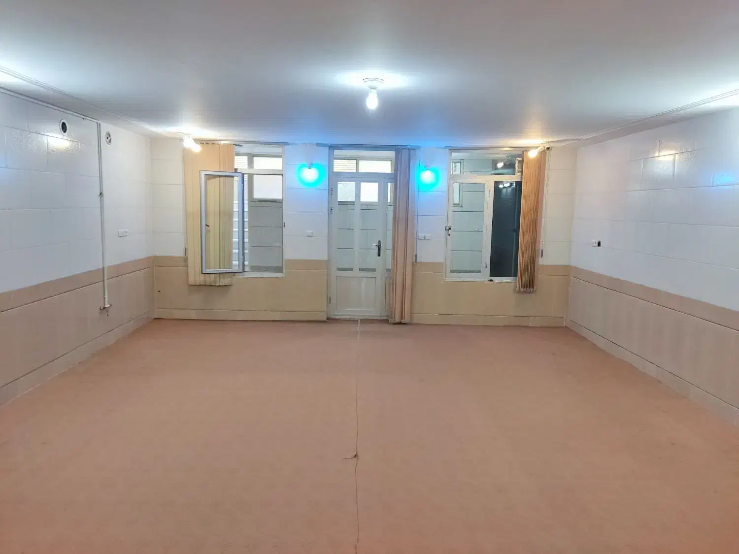 اجاره زیرزمین مسکونی|اجارهٔ خانه و ویلا|شهرضا, |دیوار