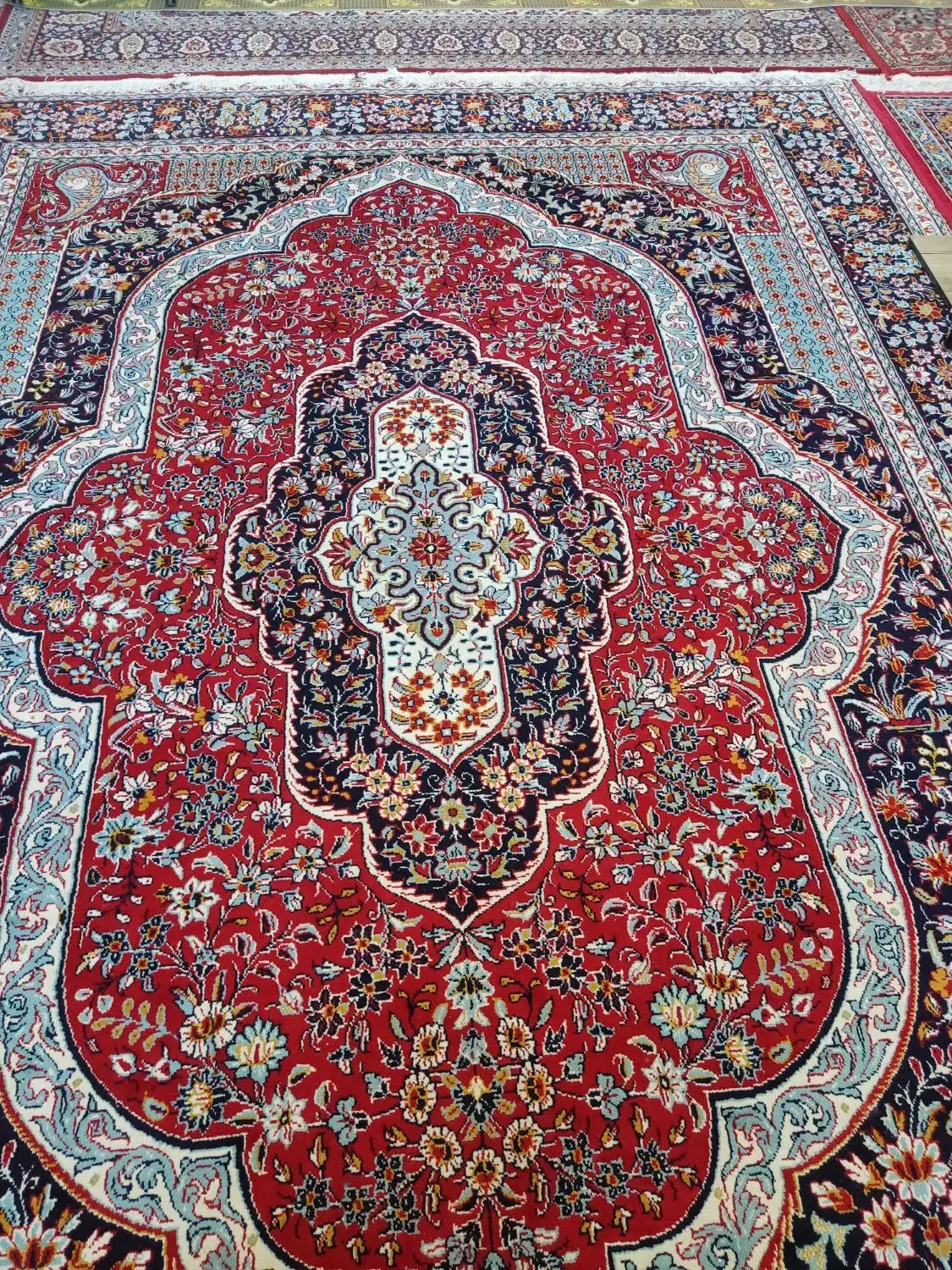 12 عدد فرش 3*4  مسجد دانه ای 4 میلیون تومان|فرش|تربت‌حیدریه, حیدرآباد|دیوار