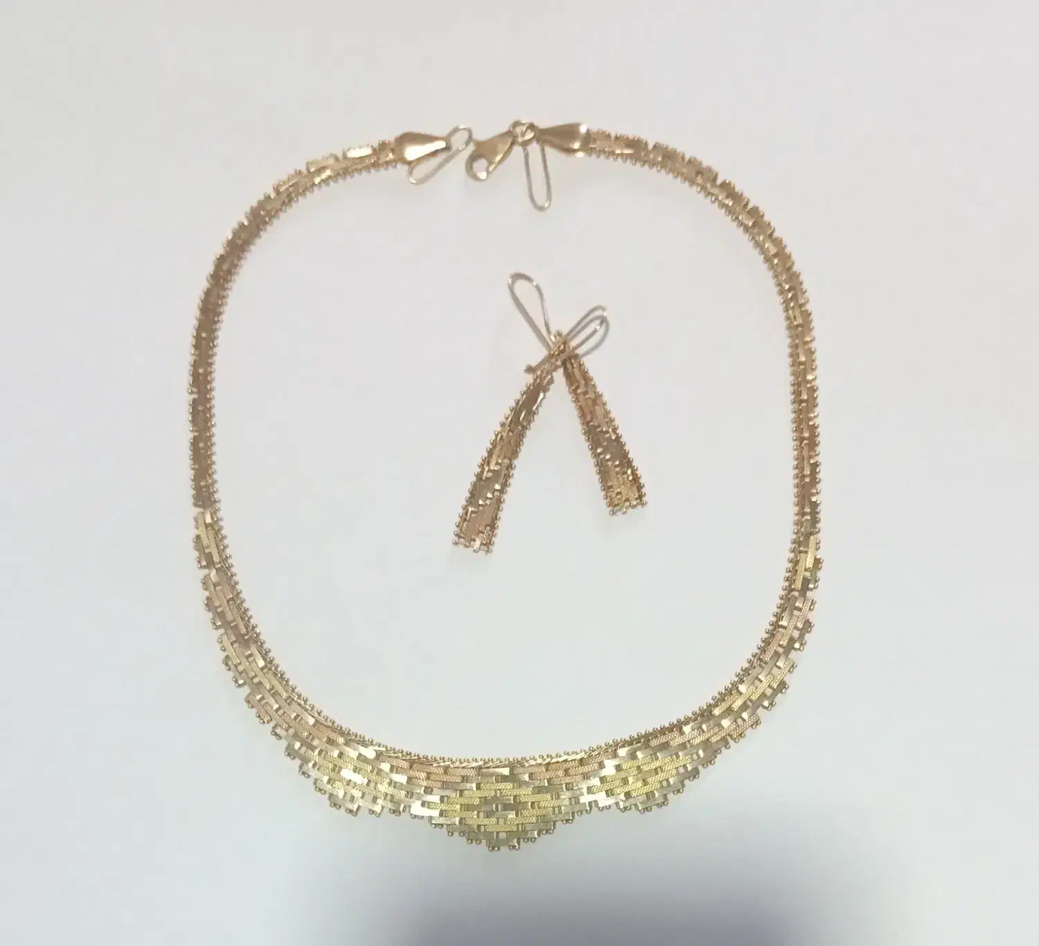 ۴۲ گرم طلا در حد نو|جواهرات|کردکوی, |دیوار