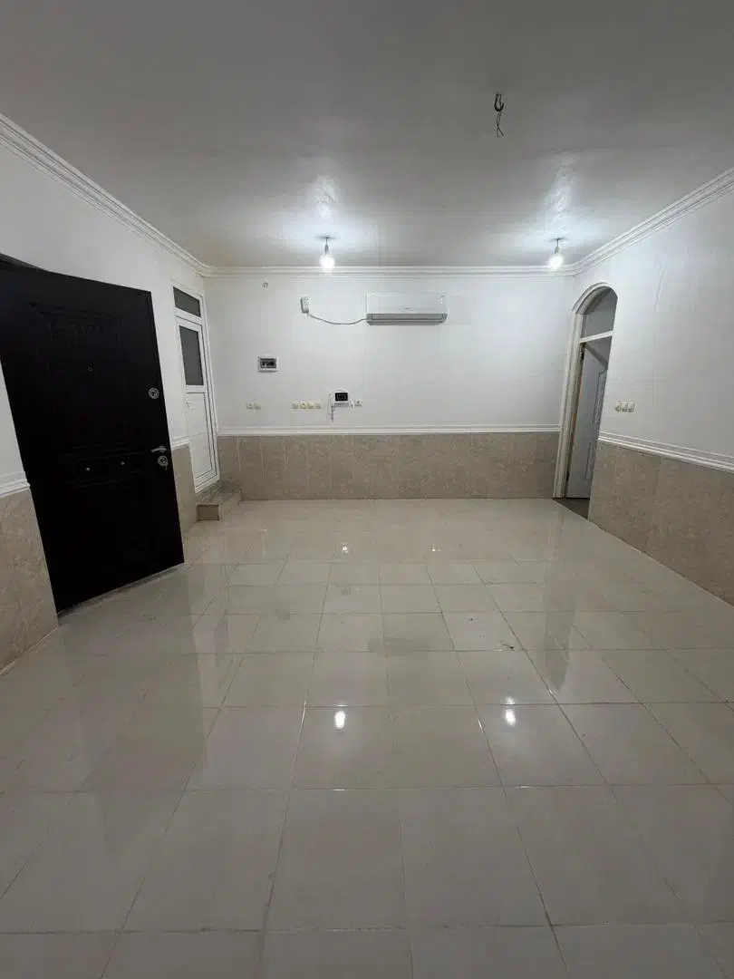 آپارتمان یک خوابه مرکز شهر پشت طلا فروشی|اجارهٔ آپارتمان|میناب, |دیوار