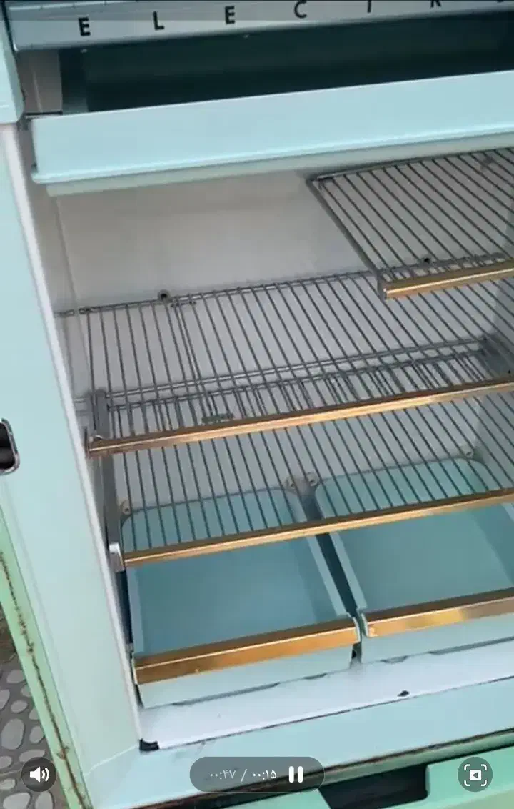 یخچال نفتی قدیمی درحد نو نو آکبند|کلکسیون اشیاء عتیقه|چورزق, |دیوار