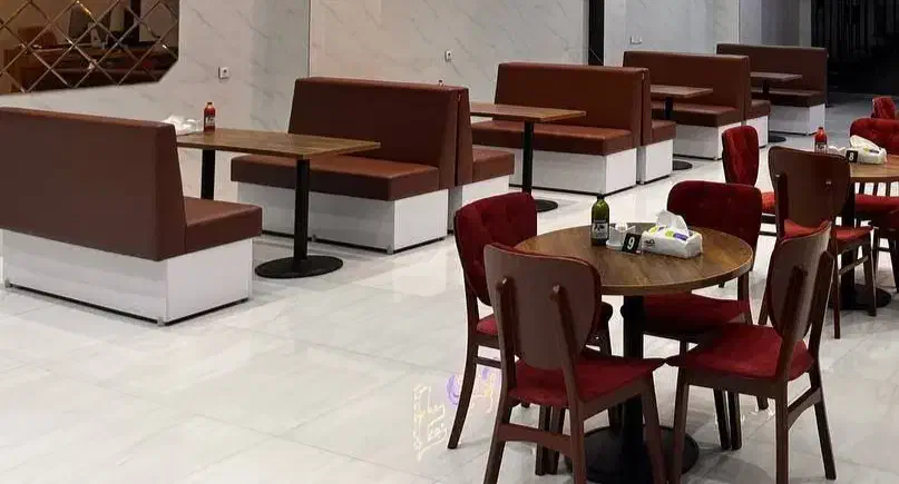 فروش مبل رستورانی و فست فود چرم بسیار تمیز و سالم|کافیشاپ و رستوران|بانه, |دیوار