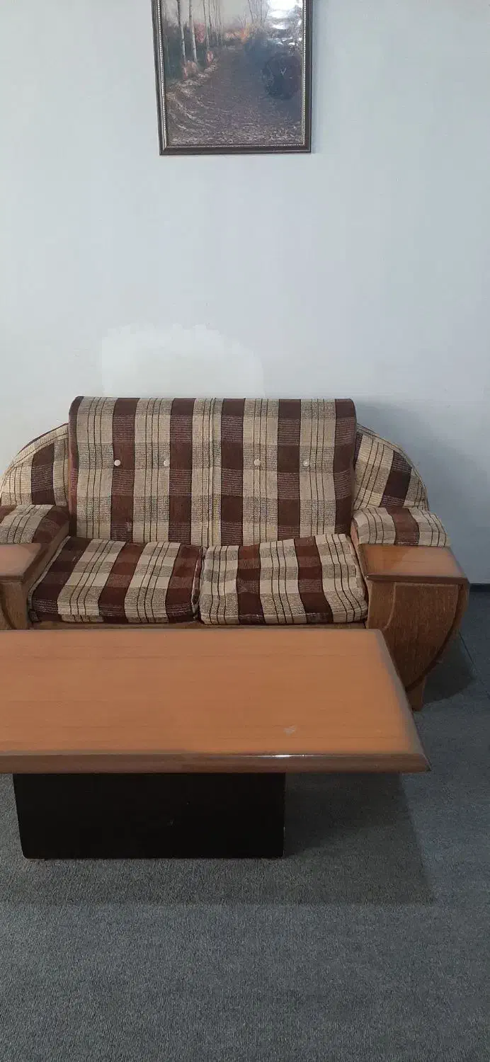 راحتی و جلو مبلی|مبلمان خانگی و میز عسلی|رشت, نامجو|دیوار