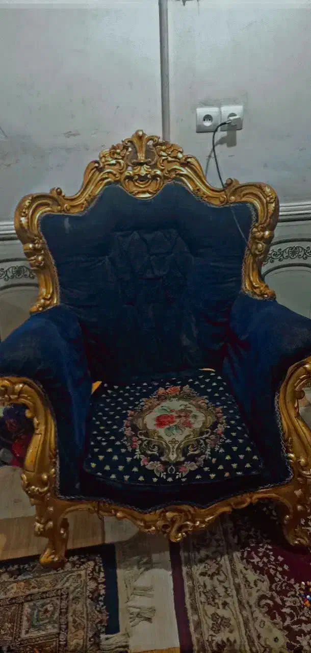 مبل سلطنتی چوب کردو|مبلمان خانگی و میز عسلی|بروجرد, |دیوار