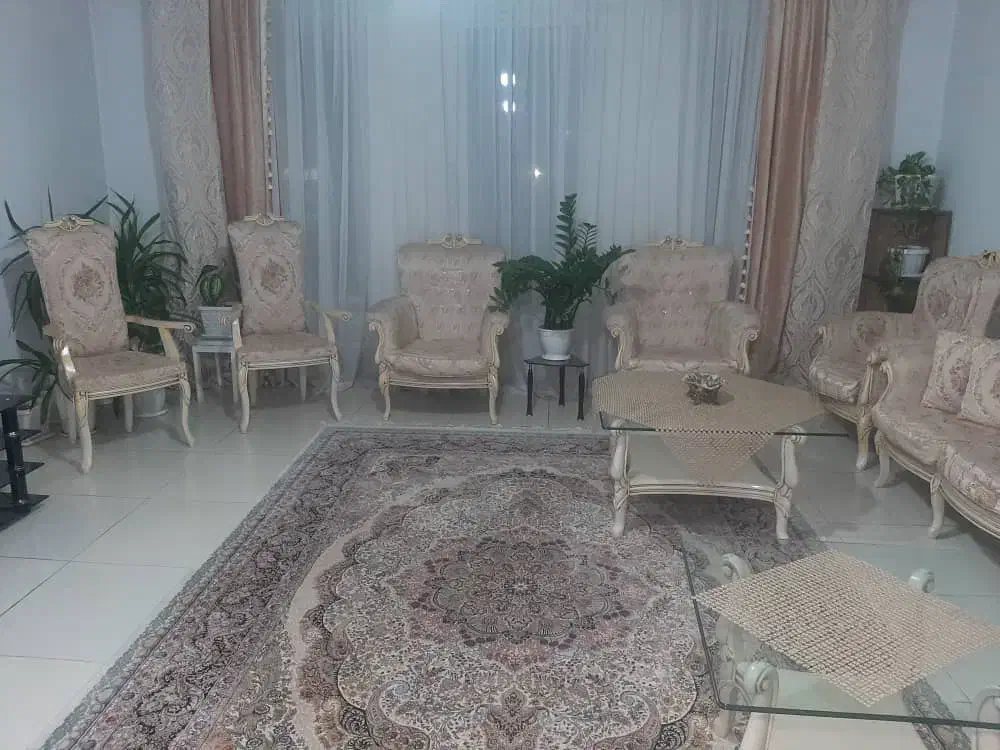 مبل نه نفره سلطنتی و نهارخوری هشت نفره سلطنتی|مبلمان خانگی و میز عسلی|فردیس, شهرک شهید حسینی|دیوار