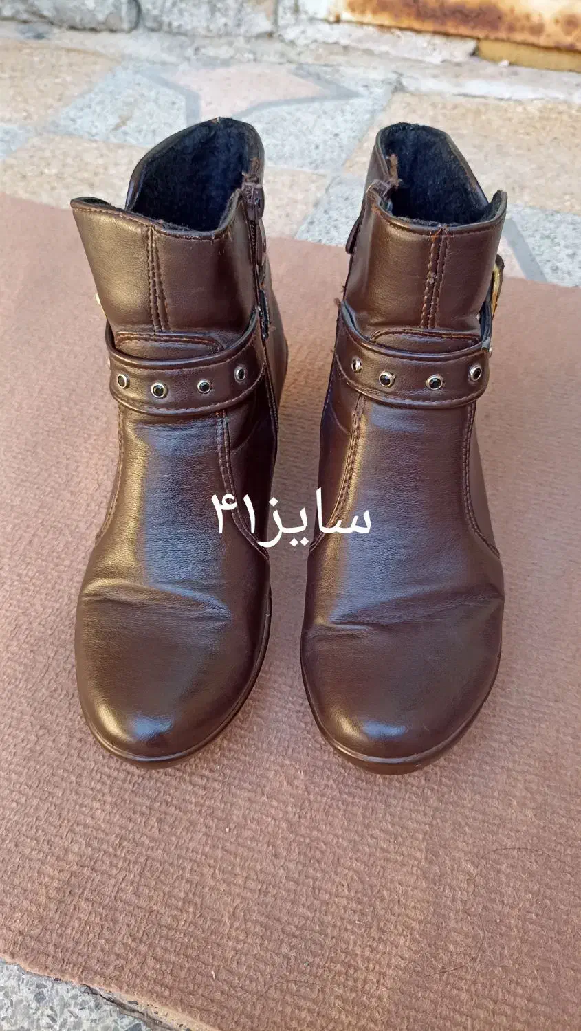کفش|کیف، کفش، کمربند|دهلران, |دیوار