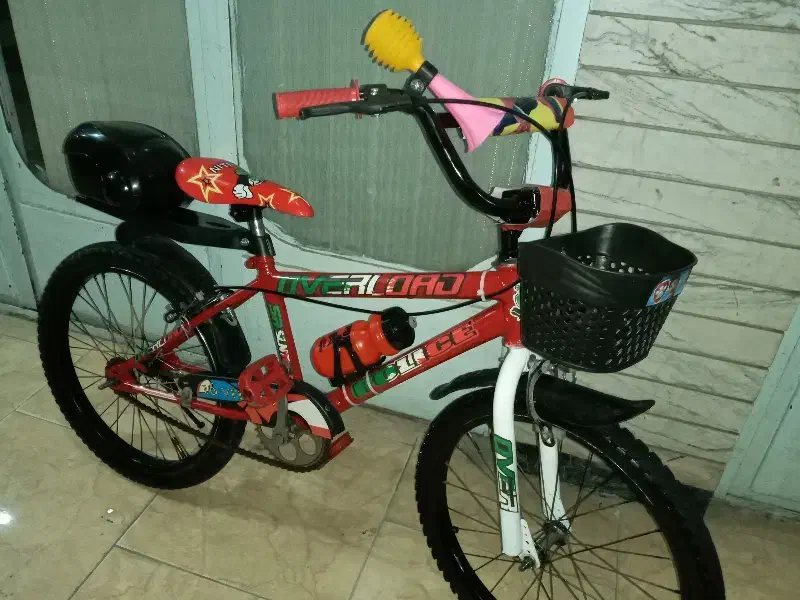 دوچرخه ۲۰ بچه گانه شیک وتمیز|دوچرخه، اسکیت، اسکوتر|اصفهان, کوهانستان|دیوار