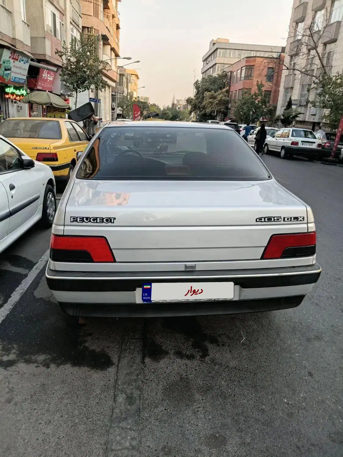 ۴۰۵ مدل ۸۸|خودرو سواری و وانت|تهران, شهرک آزادی|دیوار