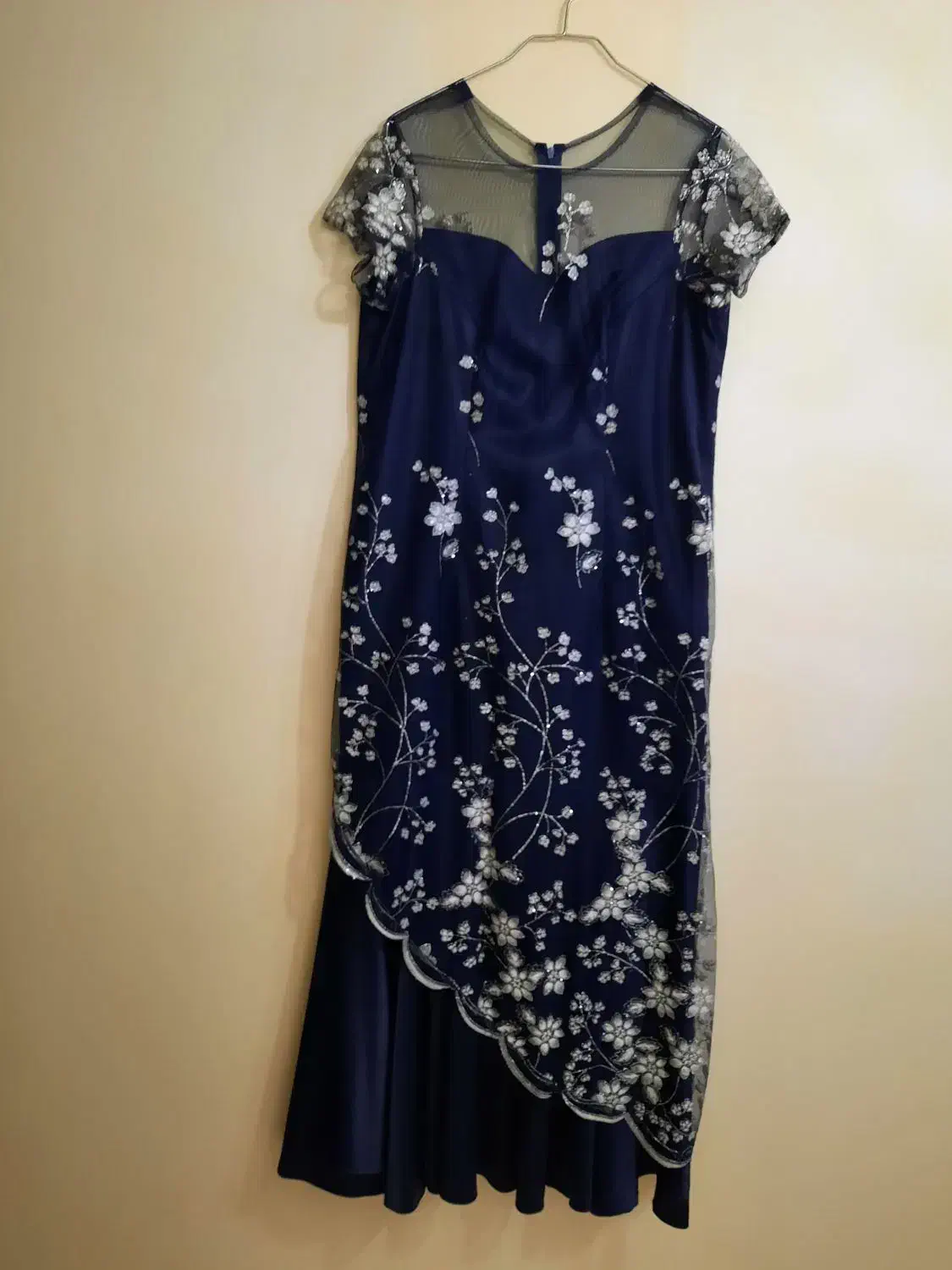 تعدادی لباس مجلسی زنانه|لباس|کرج, شهرک ولیعصر|دیوار