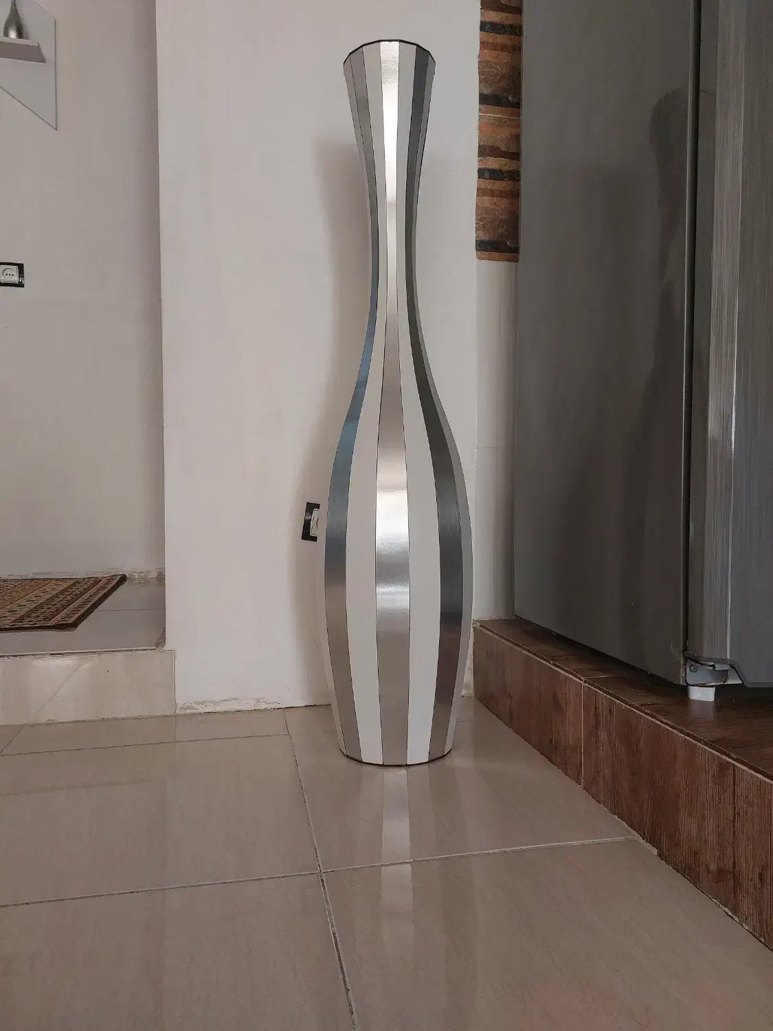 گلدان بزرگ چوبی|صنایع دستی و سایر لوازم تزئینی|کرمانشاه, |دیوار