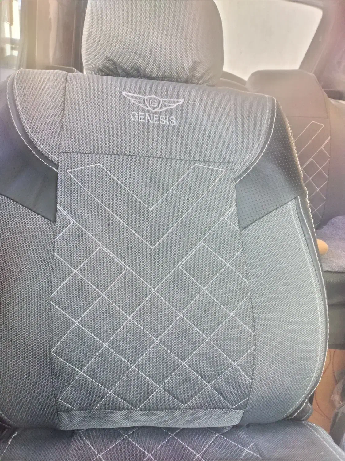 پی کی|خودرو سواری و وانت|بروجن, |دیوار