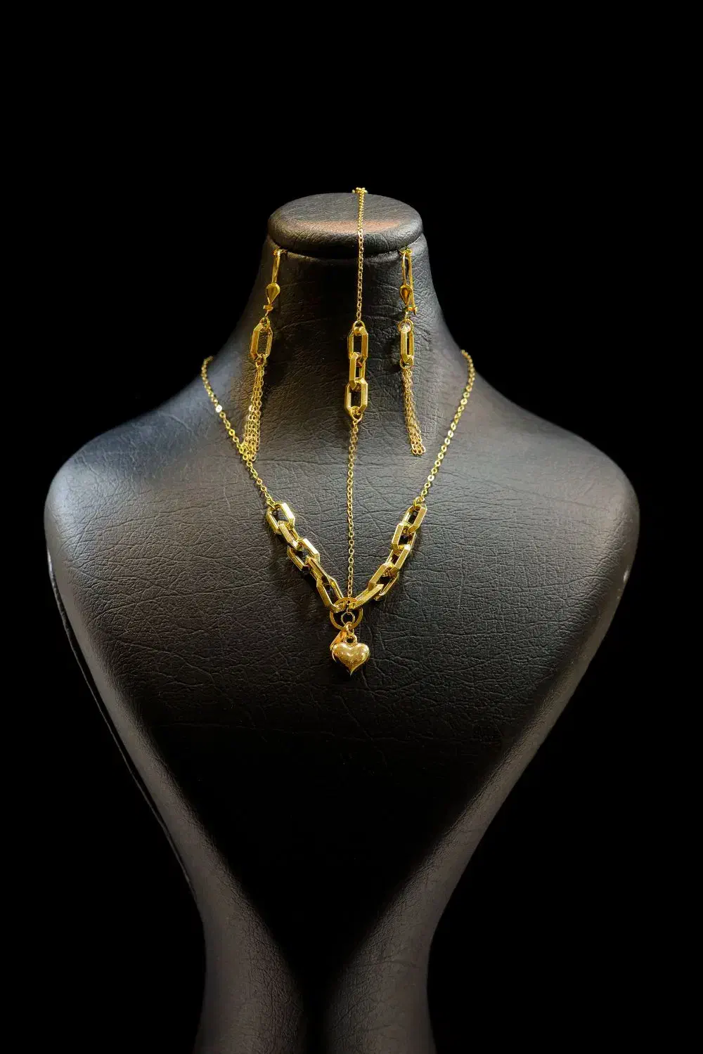 طلای نو با اجرت بسیار مناسب|جواهرات|ایلام, |دیوار