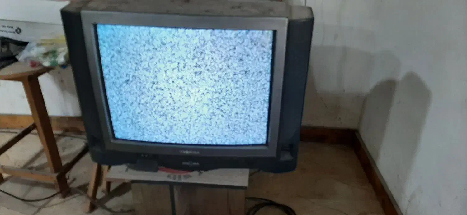 تلویزیون|تلویزیون و پروژکتور|چاف و چمخاله, |دیوار