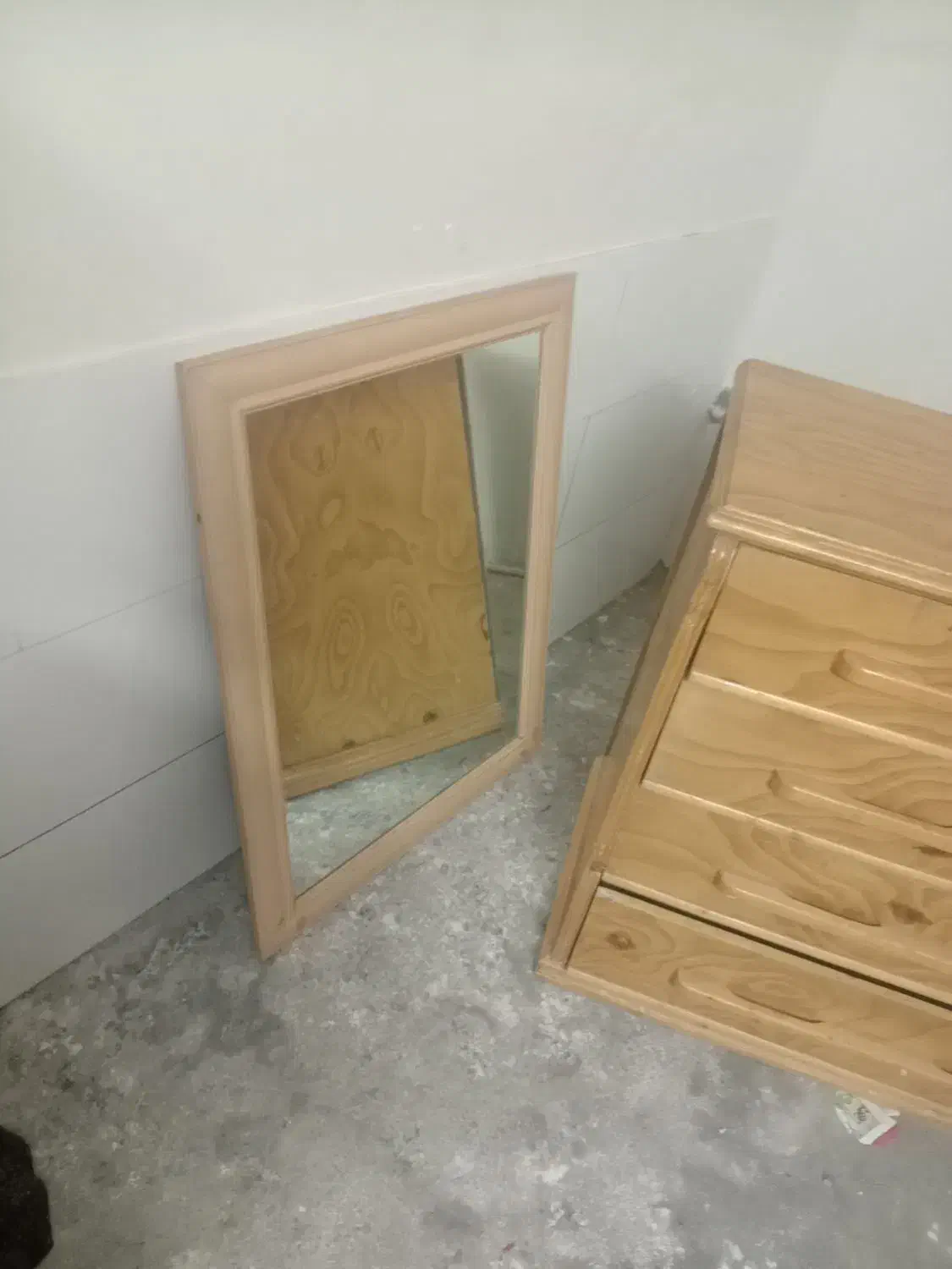 دراور تمام چوب|جاکفشی، کمد، دراور|نیشابور, مازول|دیوار