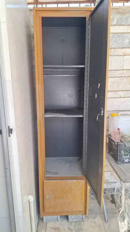 کمداهنی|جاکفشی، کمد، دراور|شیراز, صاحب الزمان|دیوار