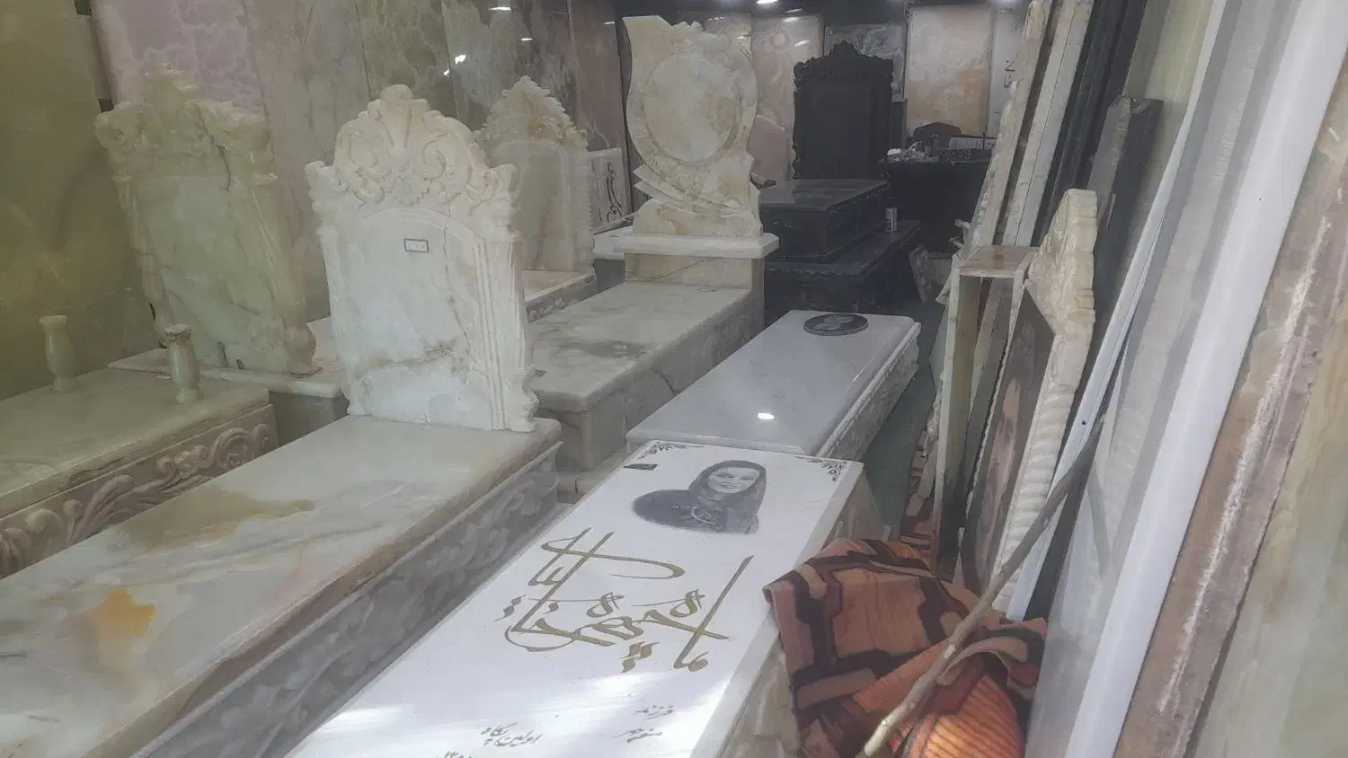 سنگ قبر سفید|عمده‌فروشی|تهران, شهرک چیتگر|دیوار