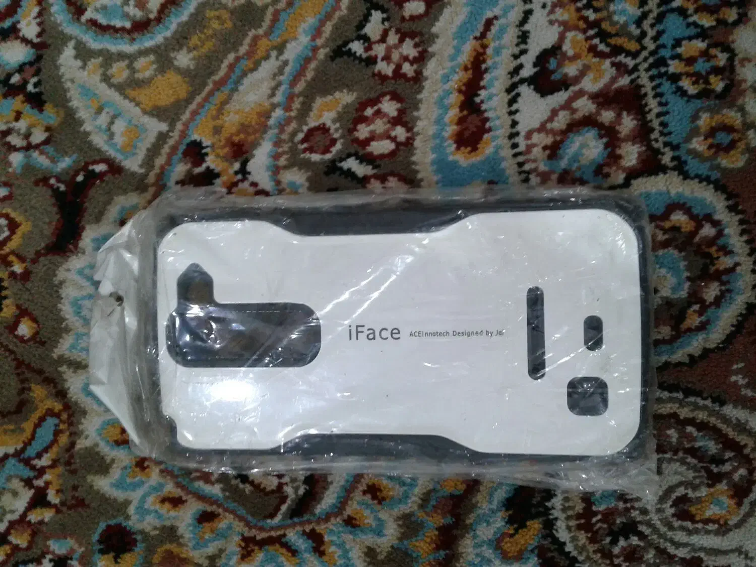 قاب گوشی|لوازم جانبی موبایل و تبلت|قم, چهل درخت‎|دیوار